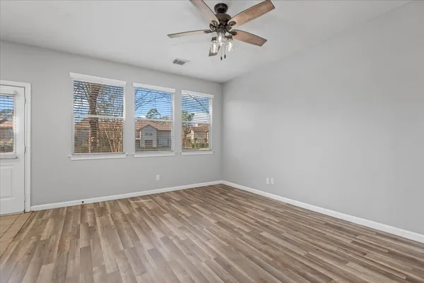 $279,900 | 71 Summer Haze Circle, The Woodlands, TX 77382