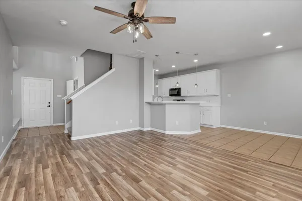 $279,900 | 71 Summer Haze Circle, The Woodlands, TX 77382