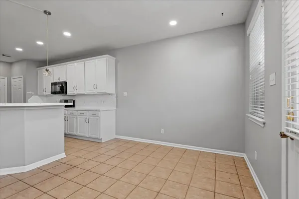 $279,900 | 71 Summer Haze Circle, The Woodlands, TX 77382