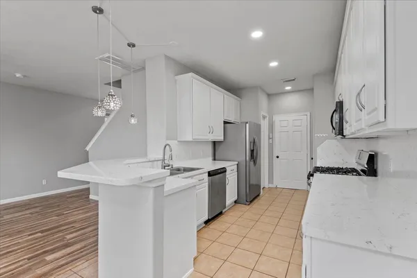 $279,900 | 71 Summer Haze Circle, The Woodlands, TX 77382