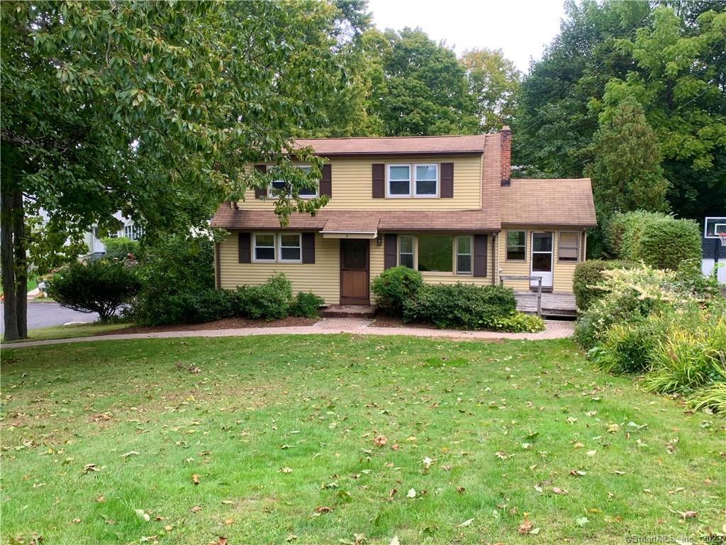 8 South Cornell Road Danbury, CT 06810 - Photo 1 of 1