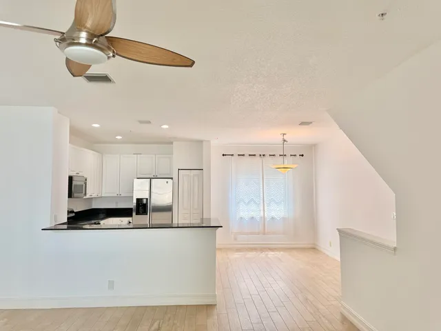 $4,000 | 332 Atlantic Grove Way, Delray Beach, FL 33444