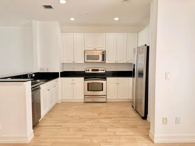 $4,000 | 332 Atlantic Grove Way, Delray Beach, FL 33444