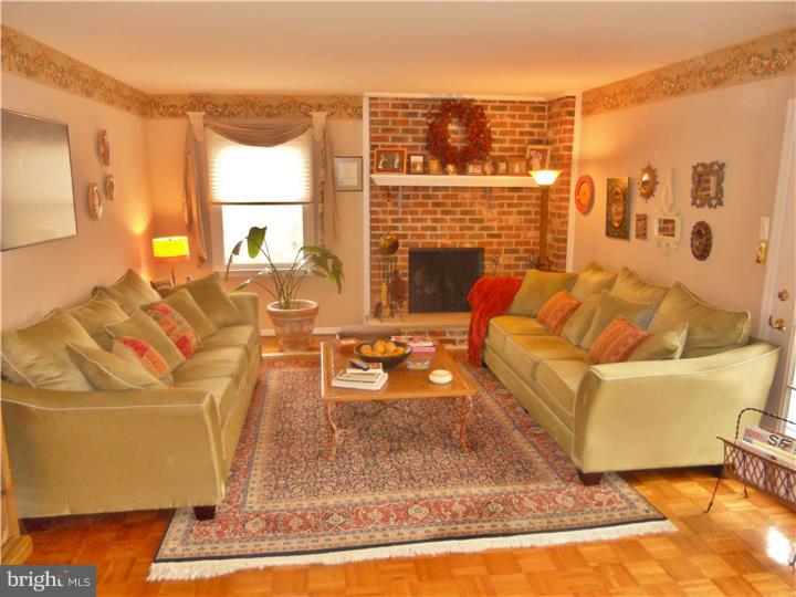 23 Ravine Road Trenton, NJ 08628 - Photo 12 of 24 Family Room