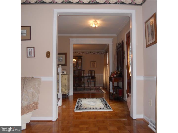 23 Ravine Road Trenton, NJ 08628 - Photo 5 of 24 Hallway