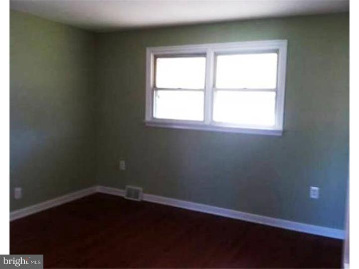 9229 Academy Road Philadelphia, PA 19114 - Photo 4 of 11 Gallery Image 4