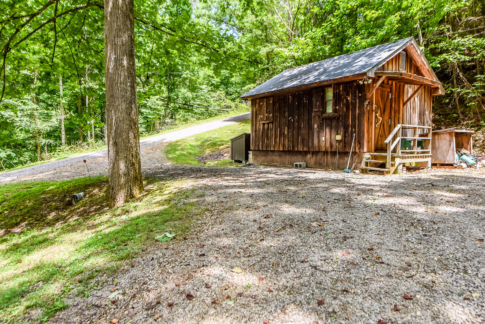 120 Pauley Gap Road Townsend, TN 37882 - Photo 2 of 34 DSC_7884