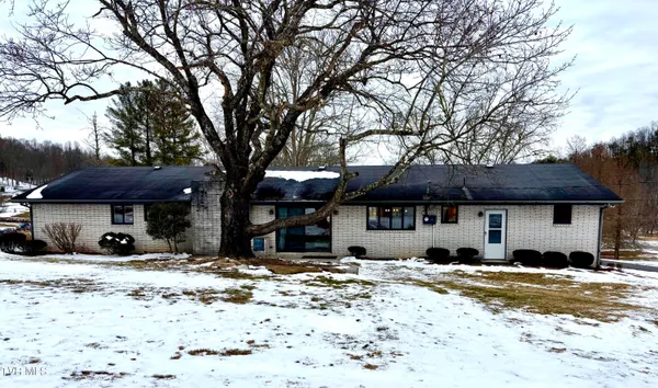 $374,000 | 12996 River Lane, Coeburn, VA 24230