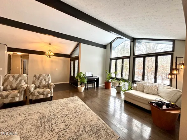 $374,000 | 12996 River Lane, Coeburn, VA 24230