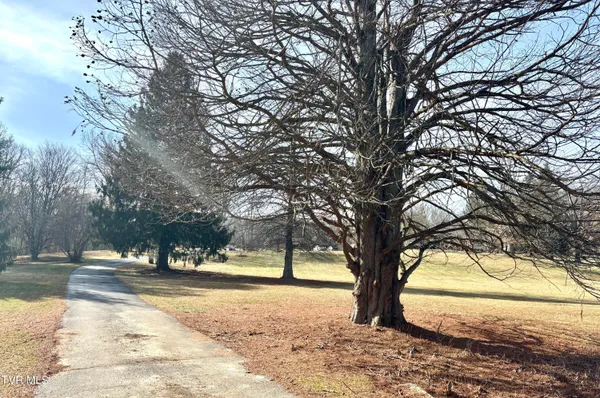 $374,000 | 12996 River Lane, Coeburn, VA 24230