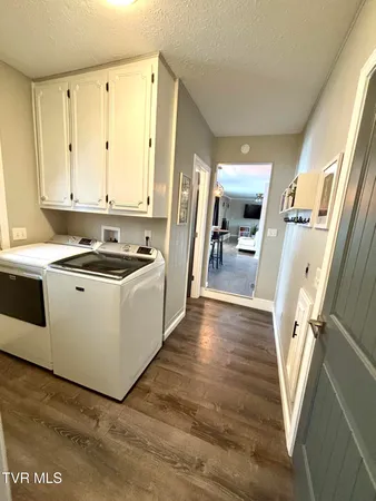 $374,000 | 12996 River Lane, Coeburn, VA 24230