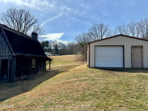 $374,000 | 12996 River Lane, Coeburn, VA 24230