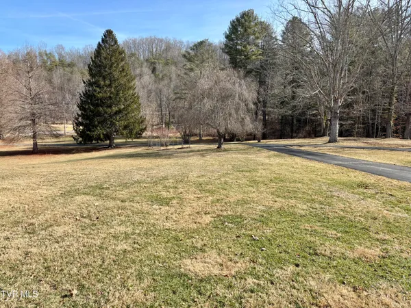 $374,000 | 12996 River Lane, Coeburn, VA 24230