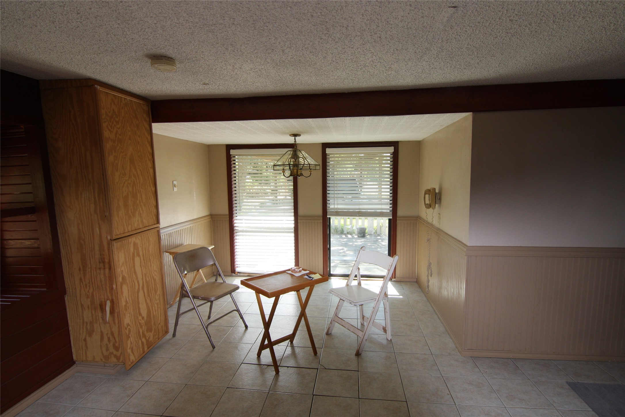 7806-7804 Indian Ridge Drive Austin, TX 78737 - Photo 29 of 40 a view of an empty room with a window