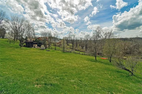 $495,000 | 3061 Old Oakdale Road, McDonald, PA 15057