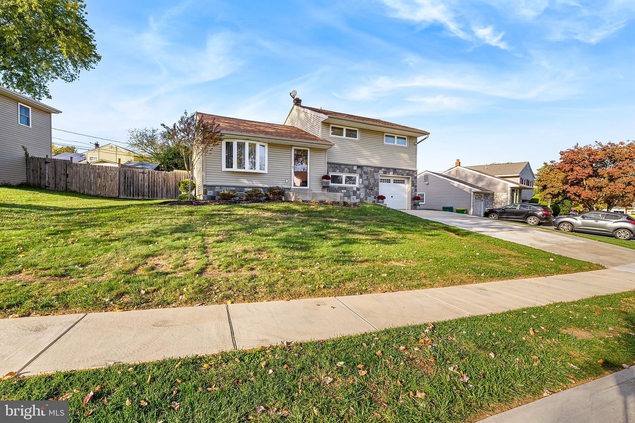 11 Cameo Road Claymont, DE 19703 - Photo 2 of 27