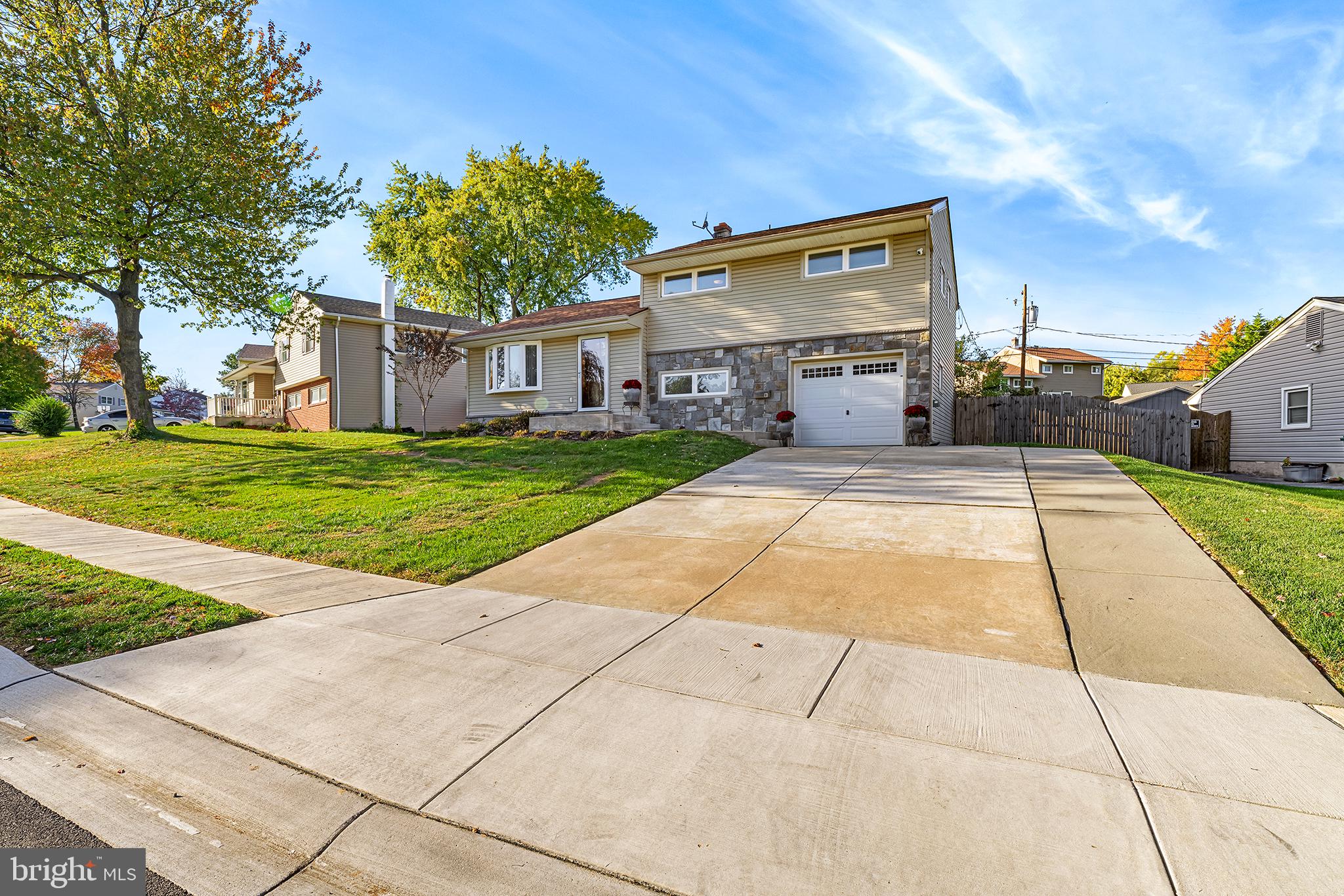 11 Cameo Road Claymont, DE 19703 - Photo 3 of 27