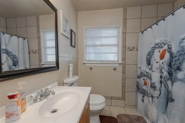 $1,395 | 221 West Burton Street, Sherman, TX 75092