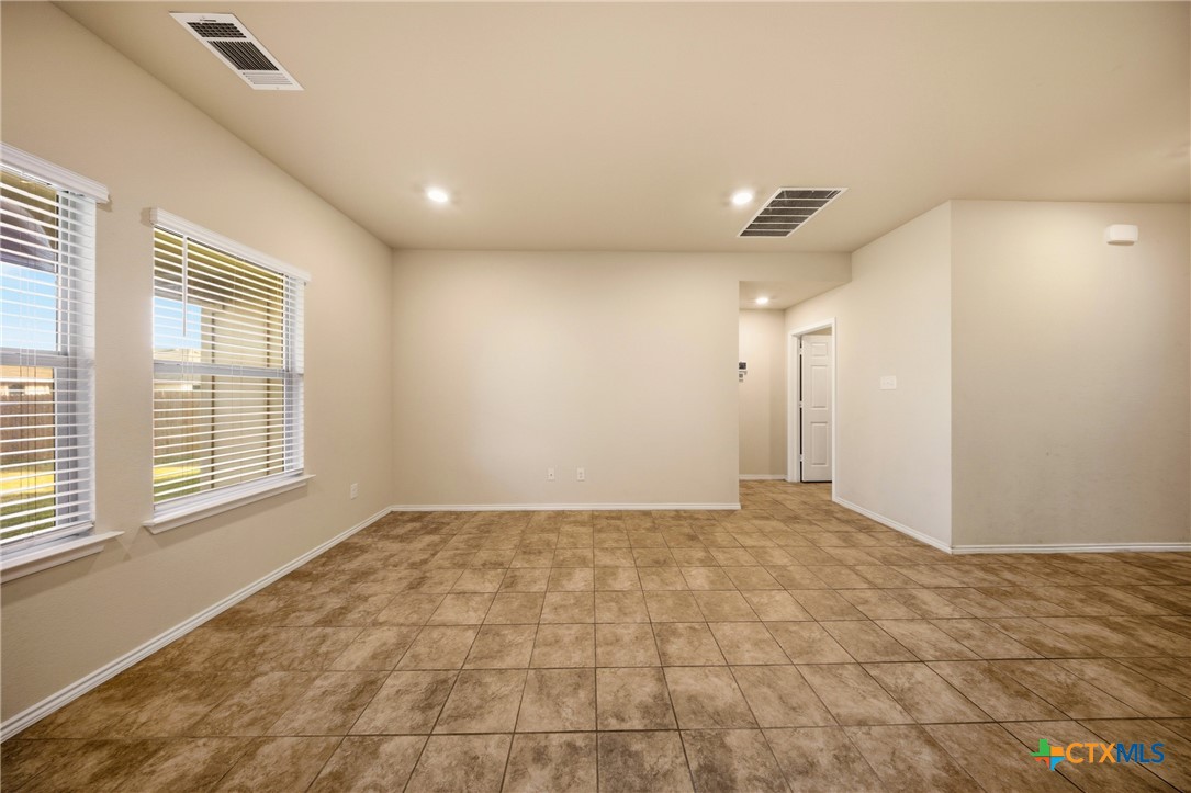 9506 Falme Lane Killeen, TX 76542 - Photo 7 of 27 a view of an empty room and window