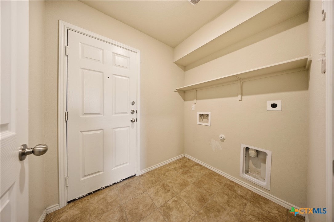 9506 Falme Lane Killeen, TX 76542 - Photo 8 of 27 a view of empty room