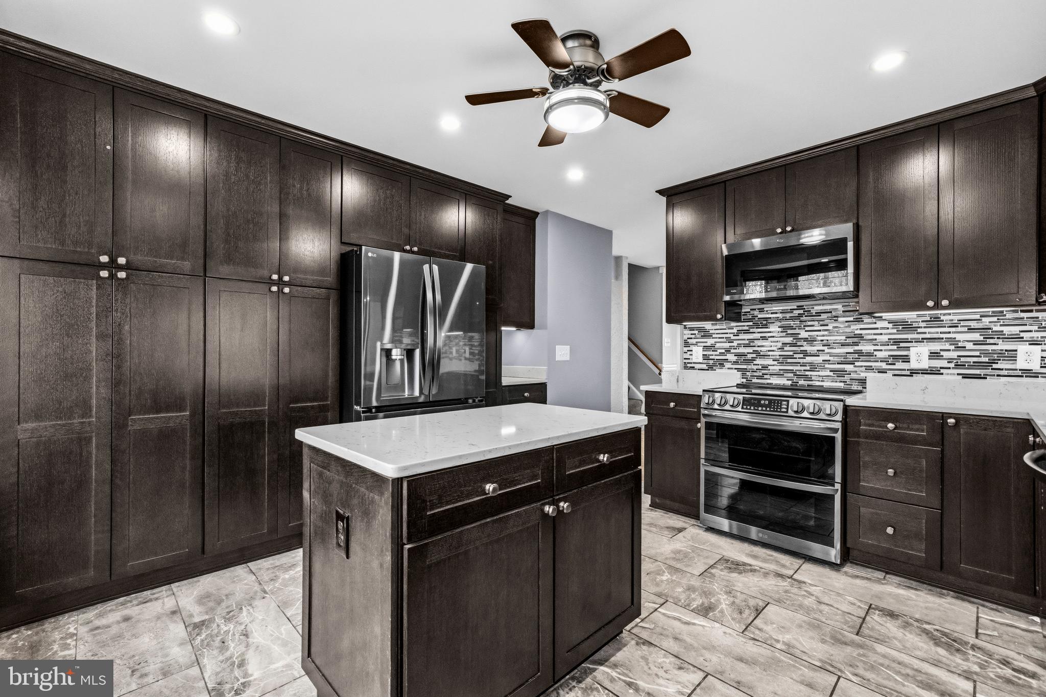 7201 Neaptide Lane Burke, VA 22015 - Photo 14 of 75