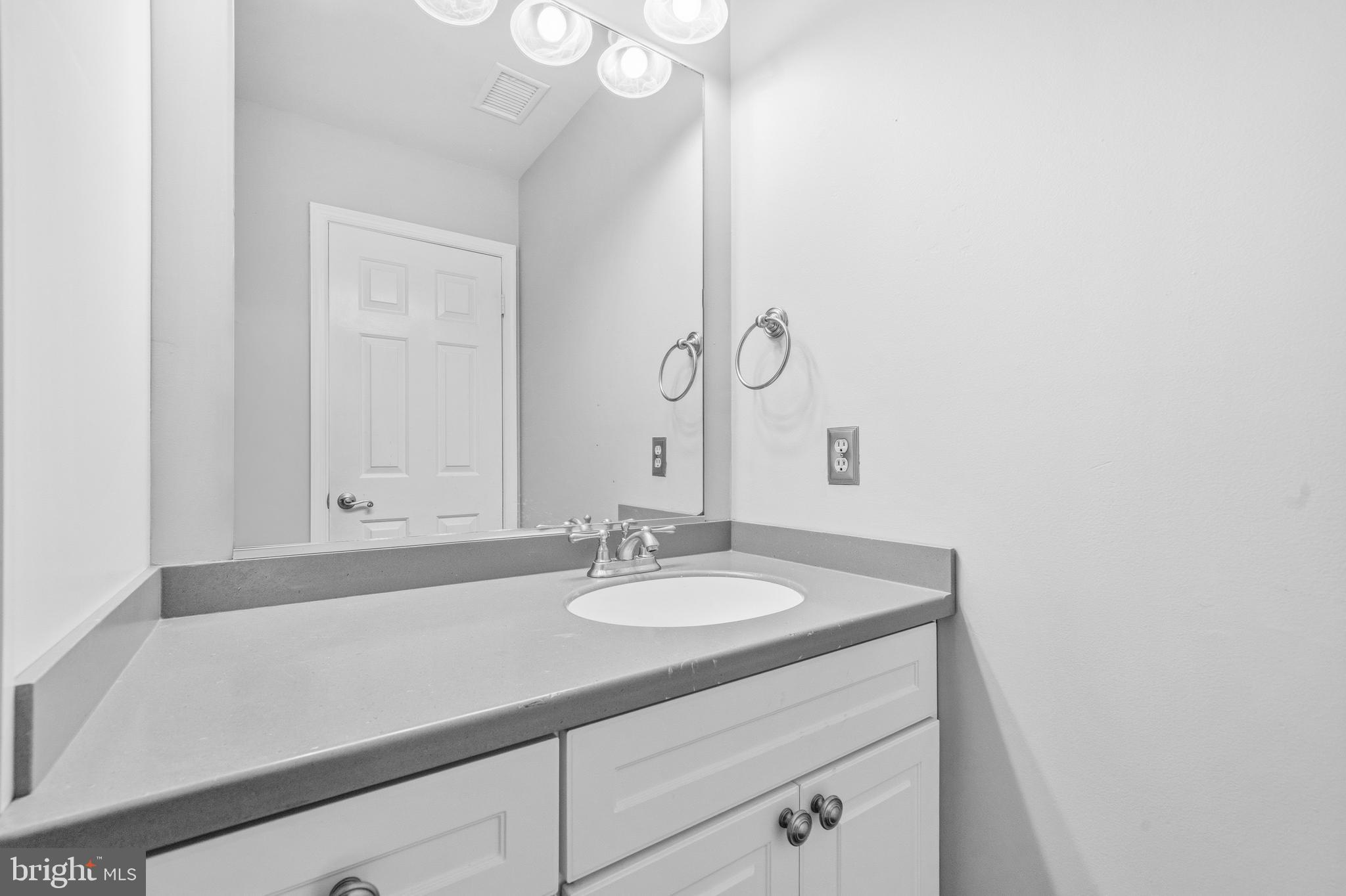 7201 Neaptide Lane Burke, VA 22015 - Photo 47 of 75