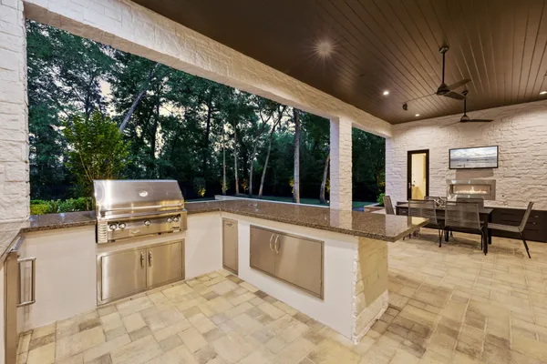$3,450,000 | 78 South Badger Lodge Circle, The Woodlands, TX 77389