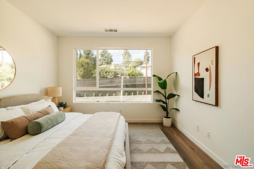 3863 North Riley Lane Los Angeles, CA 90065 - Photo 11 of 17