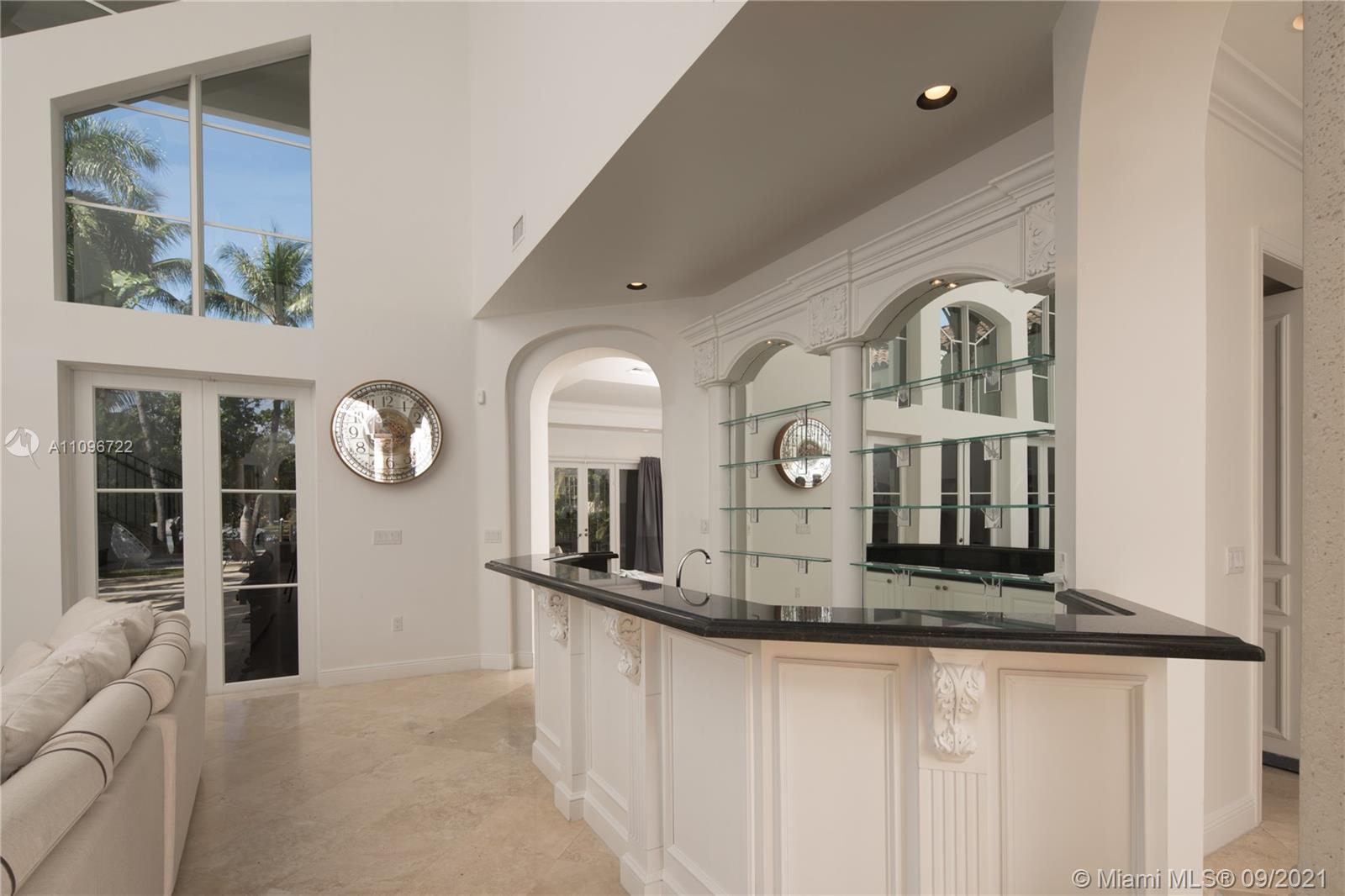 4900 Pine Tree Drive Miami Beach, FL 33140 - Photo 30 of 64