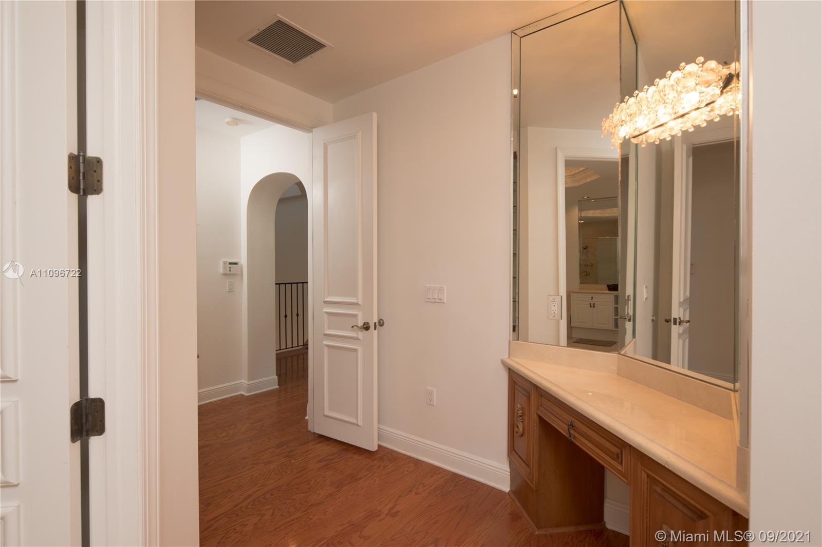 4900 Pine Tree Drive Miami Beach, FL 33140 - Photo 52 of 64