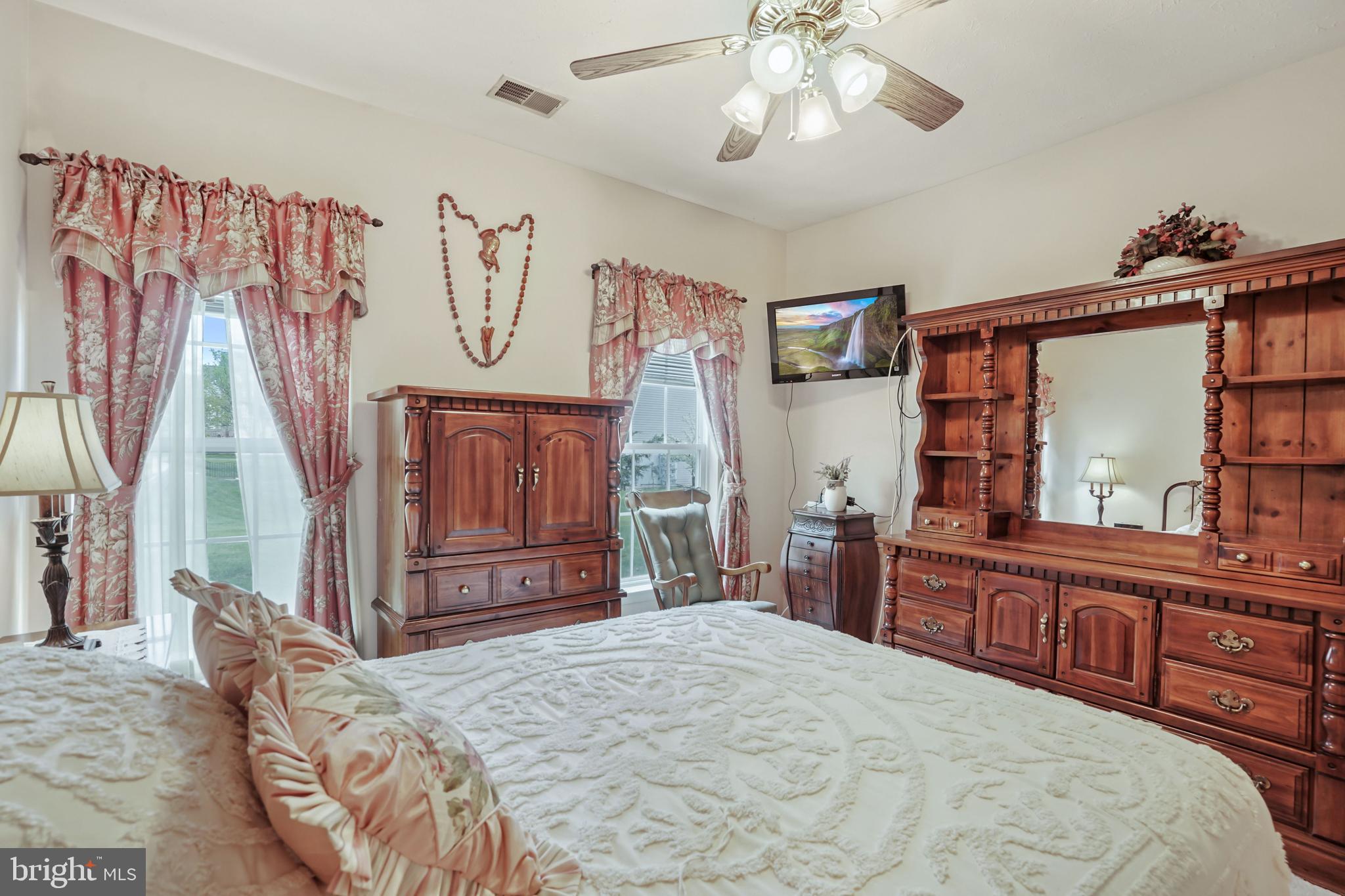 4816 Brightleaf Court Rosedale, MD 21237 - Photo 22 of 28 Second Bedroom