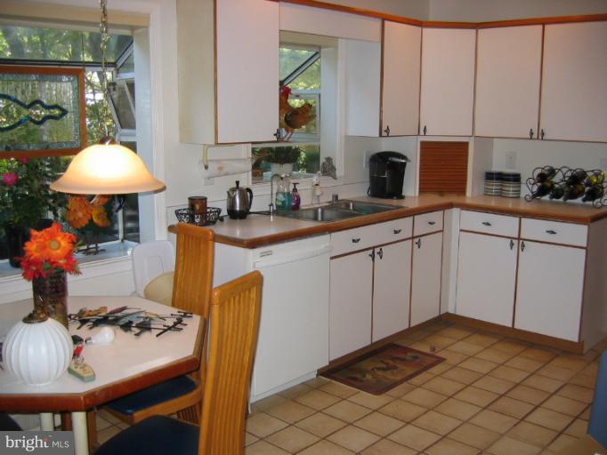 3901 Sweet Air Road Phoenix, MD 21131 - Photo 11 of 14 Kitchen
