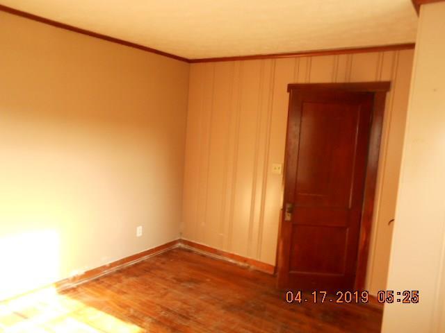 3232 Upper Valley Springfield, OH 45504 - Photo 3 of 15