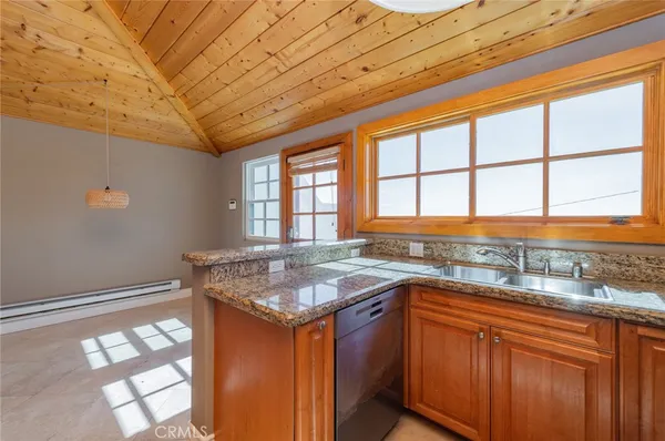 $4,000 | 2007 South Coast Highway, Laguna Beach, CA 92651