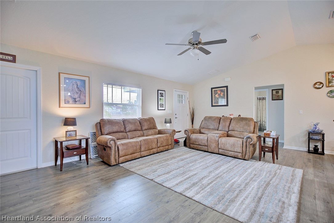 4600 Singer Street Sebring, FL 33872 - Photo 8 of 44