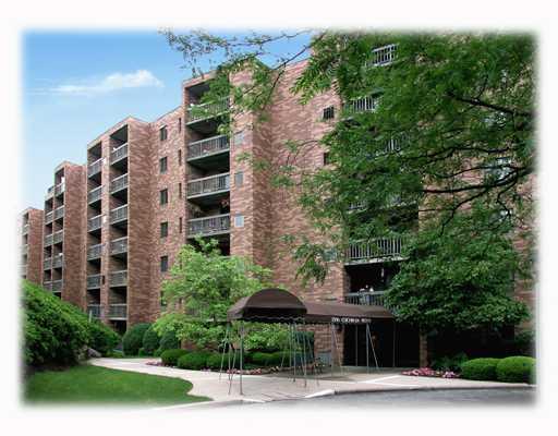 1500 Cochran Road, Unit 609 Pittsburgh, PA 15243 - Photo 11 of 11 Exterior Front.