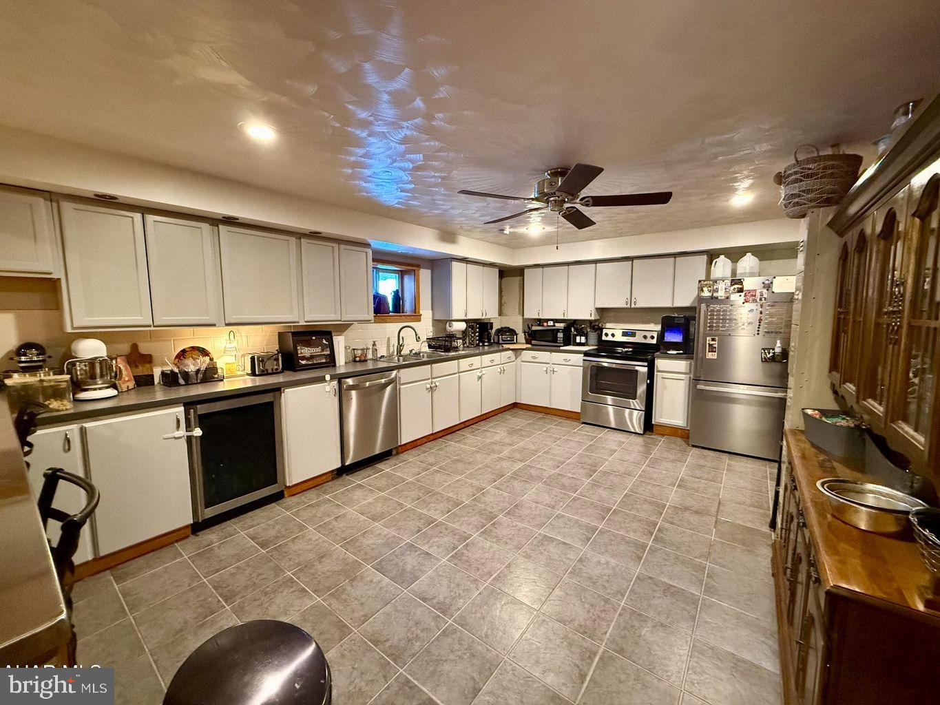 124 Reimer Lane Duncansville, PA 16635 - Photo 14 of 37