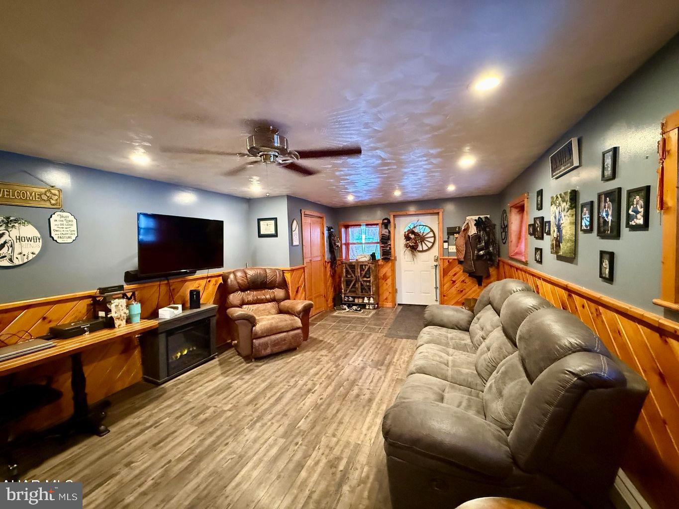 124 Reimer Lane Duncansville, PA 16635 - Photo 6 of 37