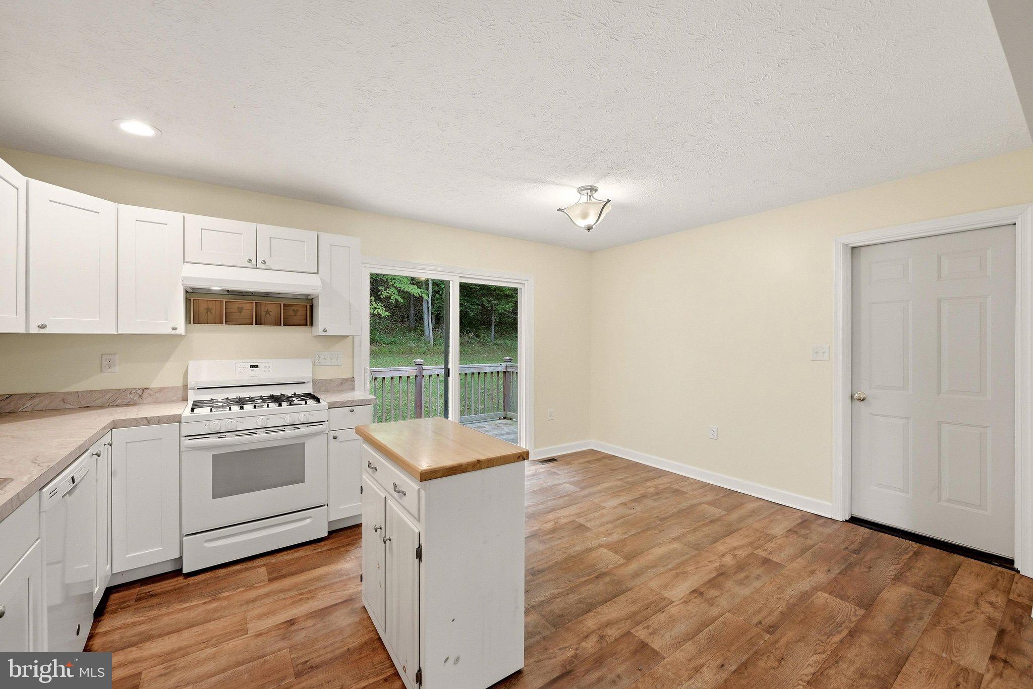 925 Christian Church Road High View, WV 26808 - Photo 19 of 55 Kitchen