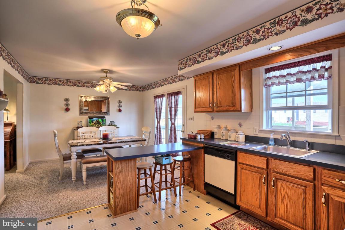 237 Bainbridge Circle Sinking Spring, PA 19608 - Photo 10 of 25