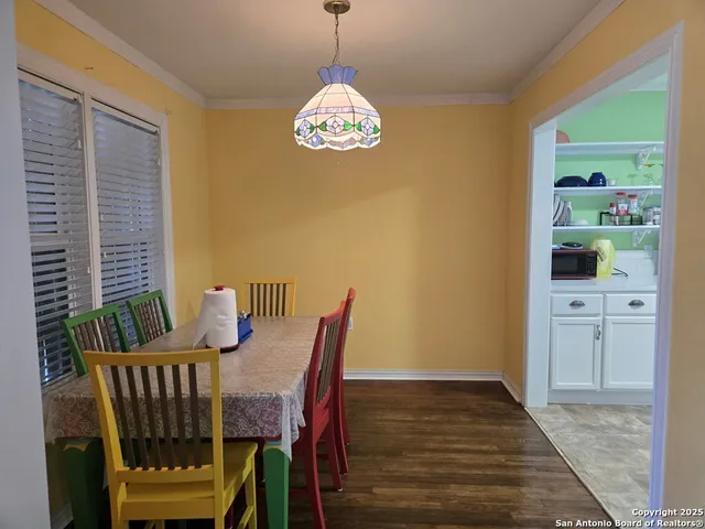 $199,500 | 464 County Road 613, Skidmore, TX 78389