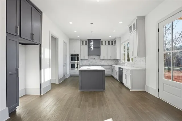 $649,999 | 230 Barcelona Drive, Covington, GA 30016