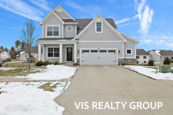 $589,999 | 14678 Fellsway Run, Spring Lake, MI 49456