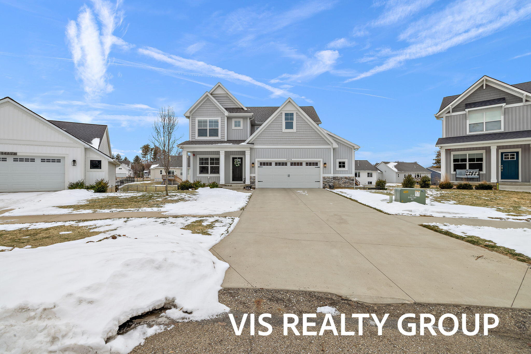 14678 Fellsway Run Spring Lake, MI 49456 - Photo 4 of 61 4-web-or-mls-2R9A0470