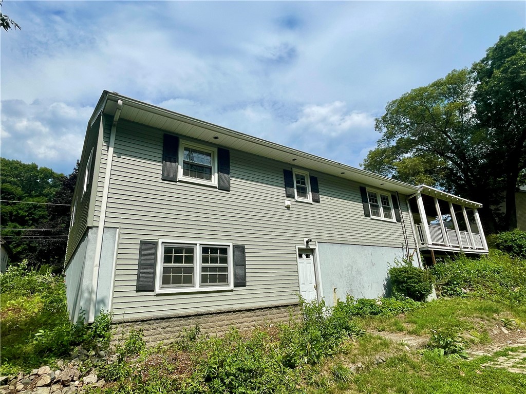 182 Highland Street Woonsocket, RI 02895 - Photo 3 of 29