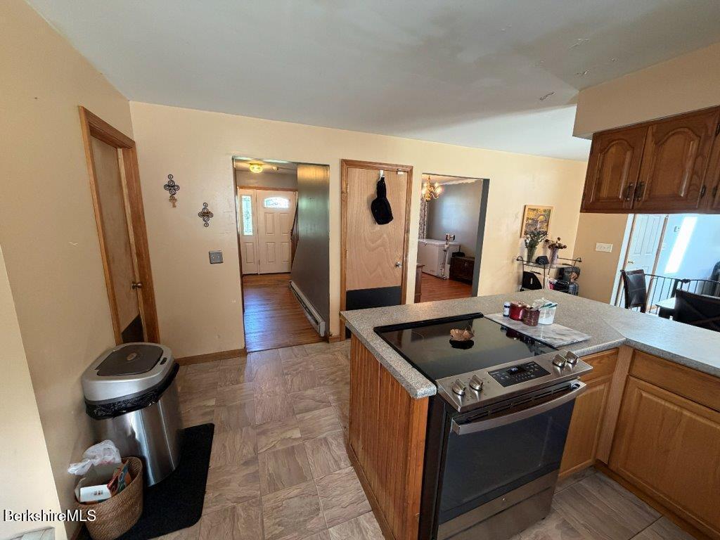 118 Winesap Road Pittsfield, MA 01201 - Photo 8 of 40 20260601_202822378_iOS