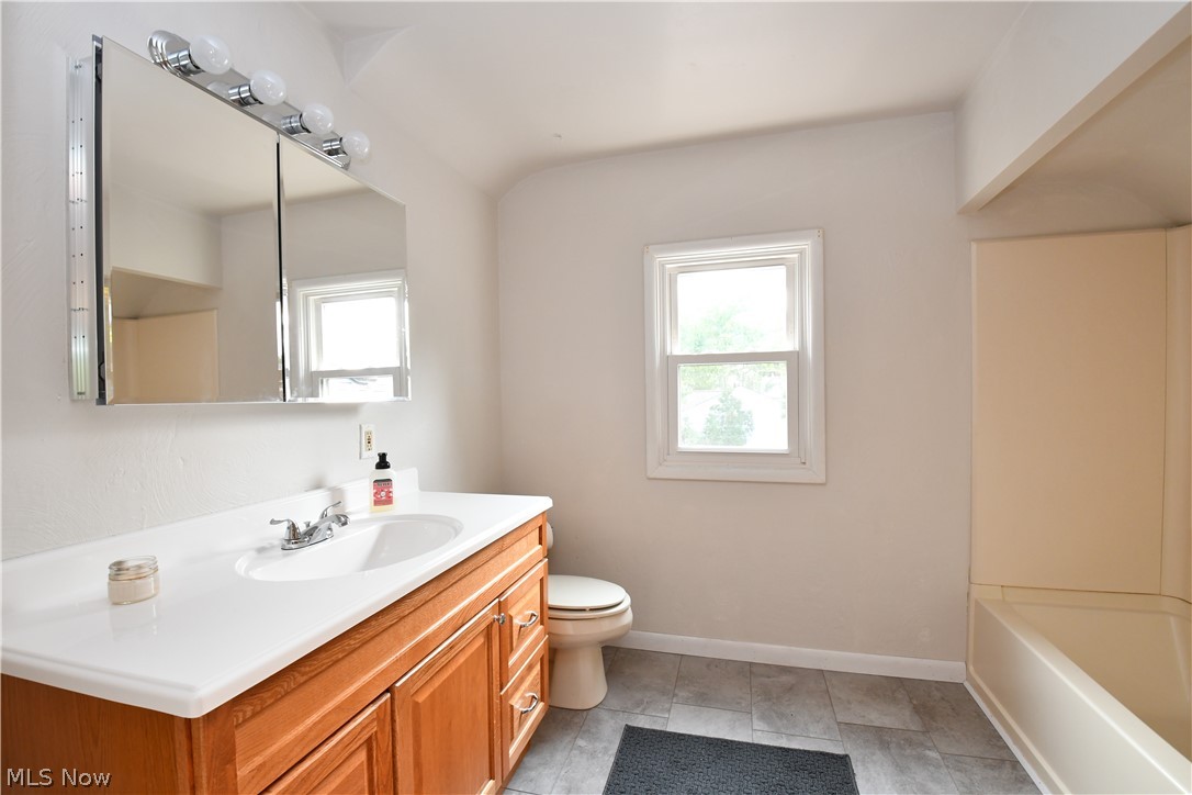 31650 Pinetree Road Cleveland, OH 44124 - Photo 22 of 35