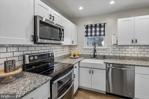 $597,000 | 7338 Argonne Drive, Marriottsville, MD 21104