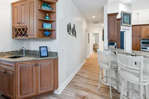 $1,250,000 | 84 Southwest Hatteras Court, Palm City, FL 34990