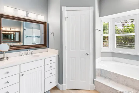 $1,250,000 | 84 Southwest Hatteras Court, Palm City, FL 34990
